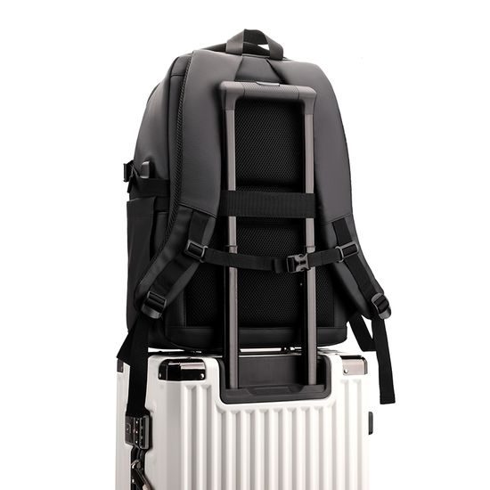 JP Batoh B01, 48*32*16 cm, černý