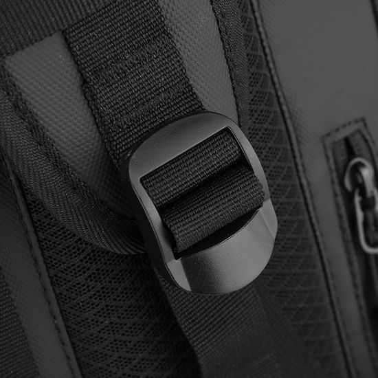 JP Rucksack B08 - 50x30x20 cm - Alltagsrucksack mit verstellbaren Schultergurten - Schwarz