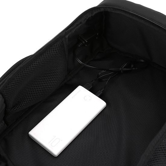 JP Rucksack B08 - 50x30x20 cm - Alltagsrucksack mit verstellbaren Schultergurten - Schwarz