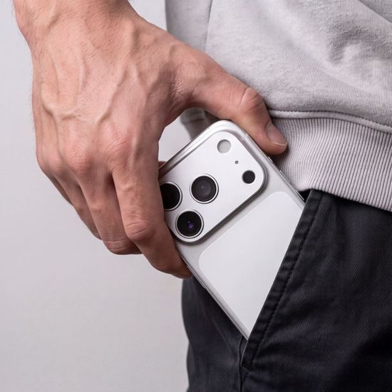 Tech-Protect Camalloy Fit+ iPhone 18 Pro Max kaamerakaitse – hõbedane