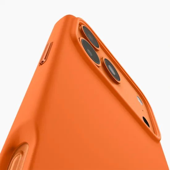 Spigen Silicone Fit Mag - MagSafe Hoesje - Siliconen Case - iPhone 17 Pro Max - Oranje