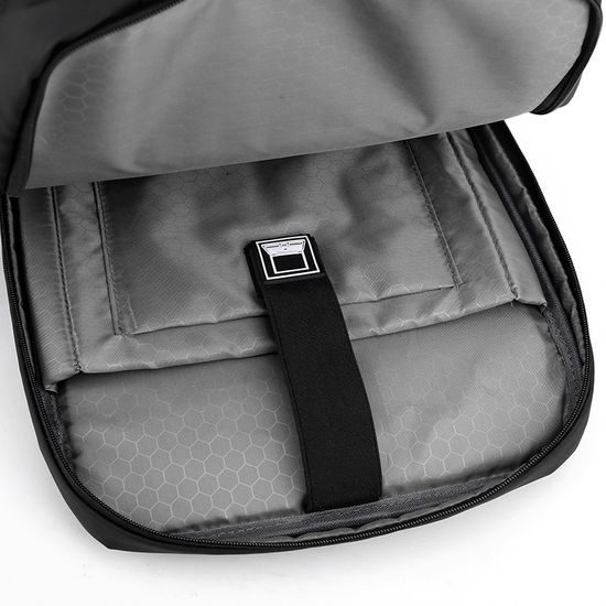 JP Batoh B07, 43*29*16 cm, černý