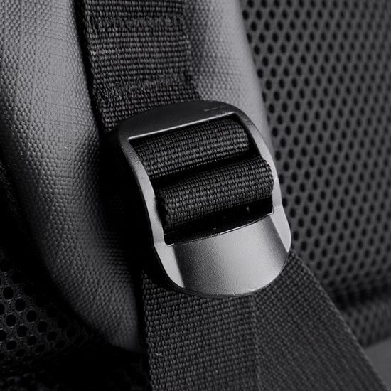 JP Batoh B02, 48*32*16 cm, černý