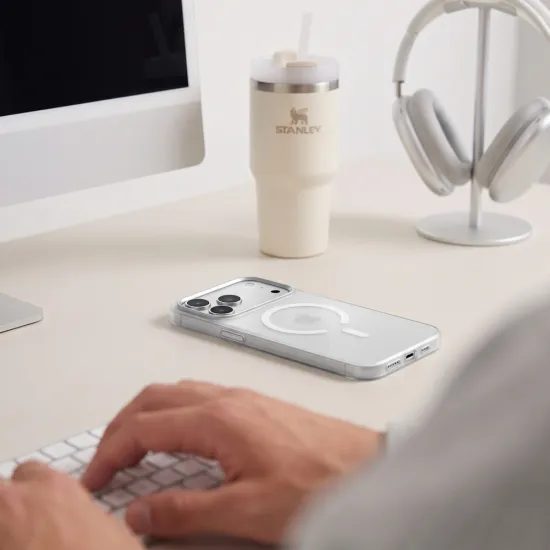 Tech-Protect MagZero MagSafe Case für iPhone 17 Pro Max / 18 Pro Max - Ultradünne Schutzhülle mit Magnetring - Mattweiß
