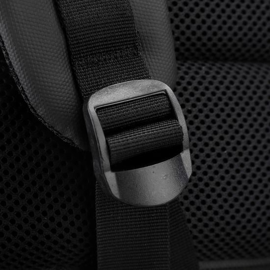 JP Batoh B07, 43*29*16 cm, černý