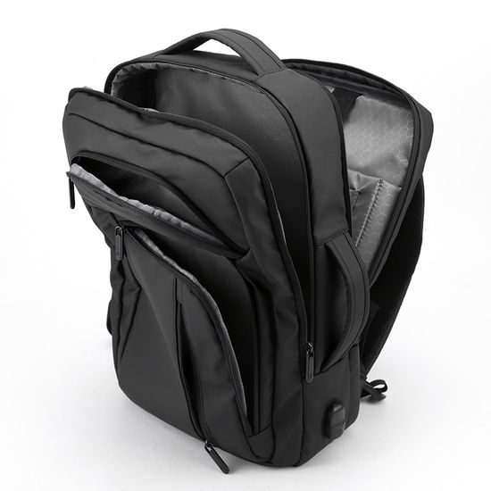 JP Batoh B07, 43*29*16 cm, černý