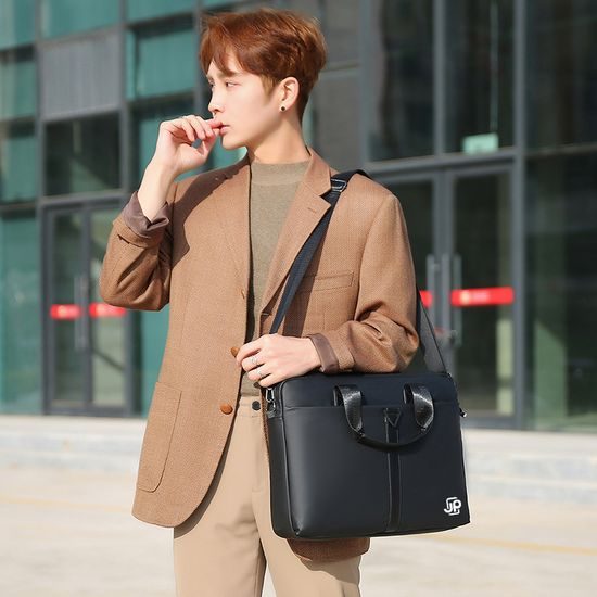 JP Taška B21, 30*41*8 cm, černá