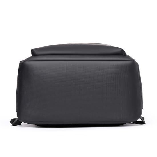 JP Batoh B01, 48*32*16 cm, černý