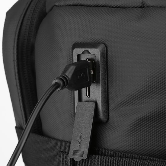 JP Rucksack B08 - 50x30x20 cm - Alltagsrucksack mit verstellbaren Schultergurten - Schwarz