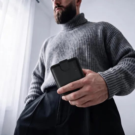 Husă Tech-Protect Samsung Galaxy Z Flip8, neagră