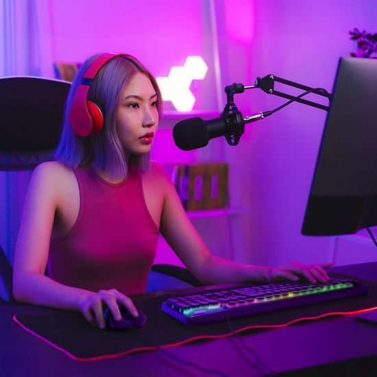 Wozinsky WKG-200 RGB Gaming Πληκτρολόγιο με ροδέλα για κύλιση, μαύρο