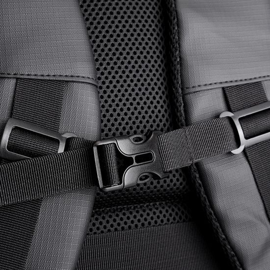 JP Batoh B02, 48*32*16 cm, černý