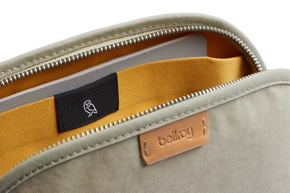 Bellroy Classic Pouch