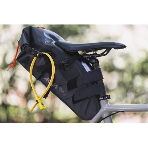 ZÁMEK ZDRHOVACÍ NA PŘILBY A PŘÍSLUŠENSTVÍ COMBI ZIP LOCK, OXFORD (ČERNÝ)