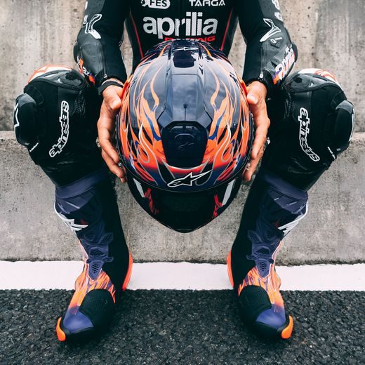 PŘILBA SUPERTECH R10 FLYTE LIMITOVANÁ EDICE JORGE MARTIN, ALPINESTARS (FIALOVÁ/ČERVENÁ) 2026