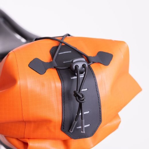 BRAŠNA POD SEDLO AQUA EVO ADVENTURE, OXFORD (ORANŽOVÁ, OBJEM 10 L)