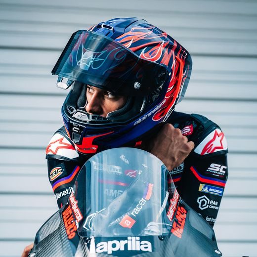 PŘILBA SUPERTECH R10 FLYTE LIMITOVANÁ EDICE JORGE MARTIN, ALPINESTARS (FIALOVÁ/ČERVENÁ) 2026