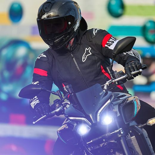 BUNDA ZACA AIR WATERPROOF, ALPINESTARS (ČERNÁ/BÍLÁ/ČERVENÁ FLUO) 2026