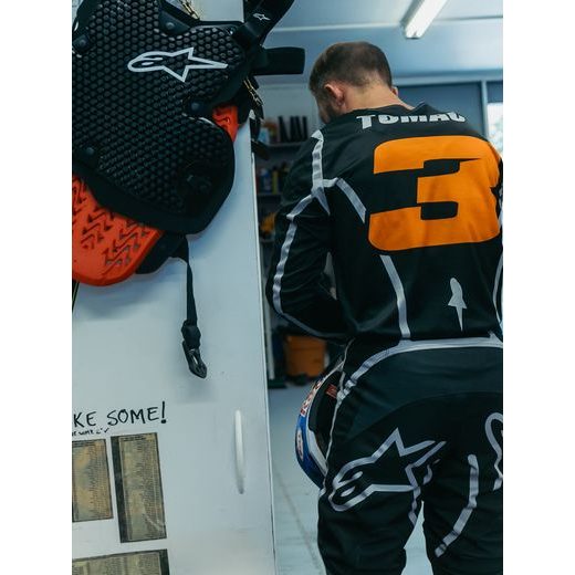 DRES FLUID APEX V2, ALPINESTARS (ČERNÁ/STŘÍBRNÁ) 2027