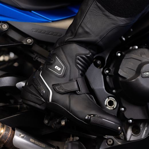 BOTY OMEGA AIR SHORT, OXFORD (ČERNÁ)