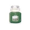 Yankee Candle Classic vonná sviečka Evergreen Mist 104 g