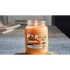 Yankee Candle - Classic vonná svíčka Farm Fresh Peach 411 g