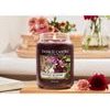 Yankee Candle Classic vonná sviečka Moonlit Blossoms 411 g