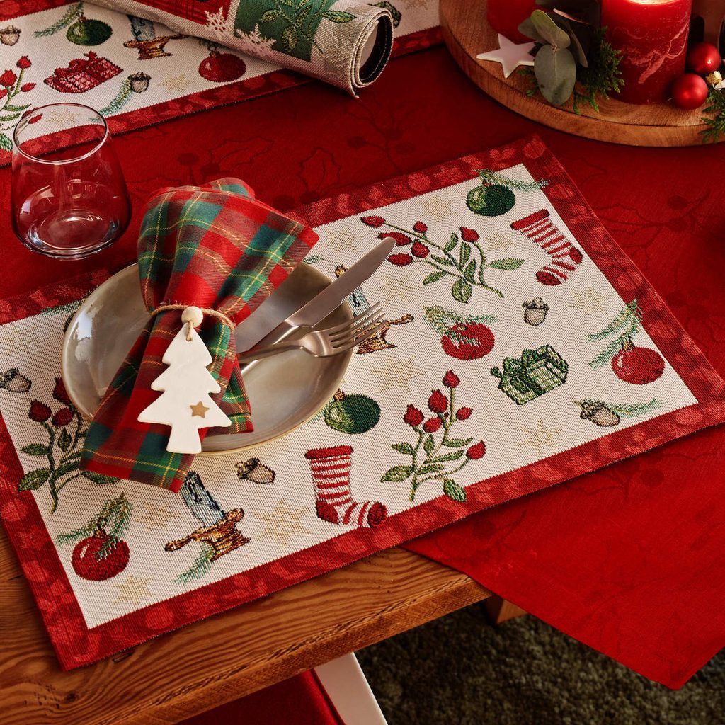 Homedesignshop.sk - Prestieranie na stôl Candy & Candle 32x48 cm, Sander -  SANDER - Vianočné prestieranie - Vianoce - Eshop s interiérovými doplnkami