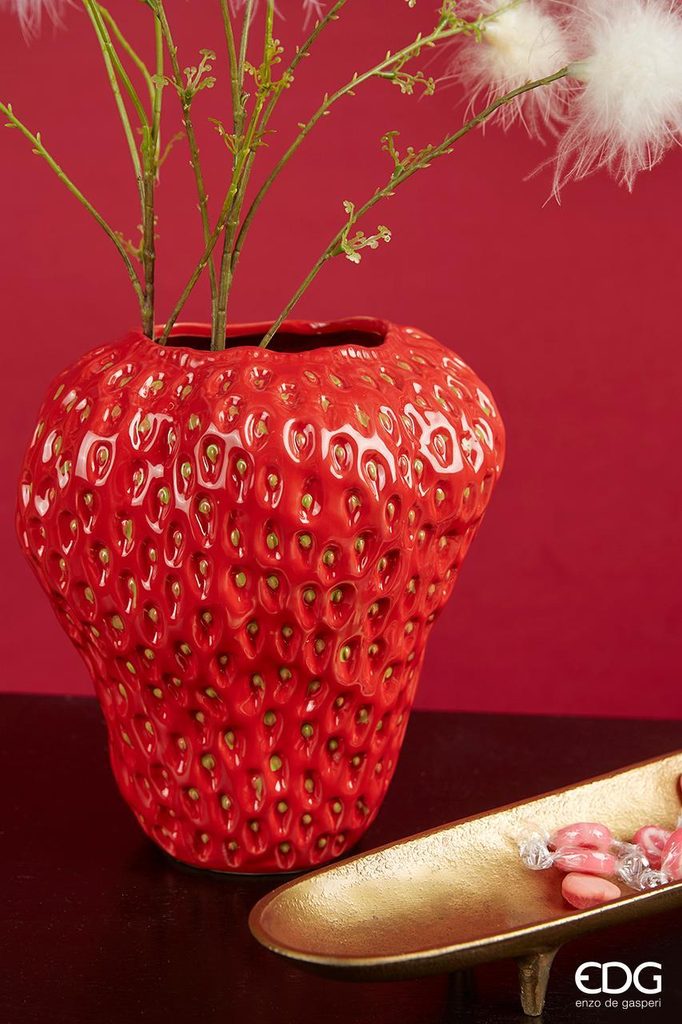Homedesignshop.cz - Váza ve tvaru jahody červená, 26x22 cm - EDG - Vázy a  mísy - Bytové doplňky - Eshop s interierovými doplňky
