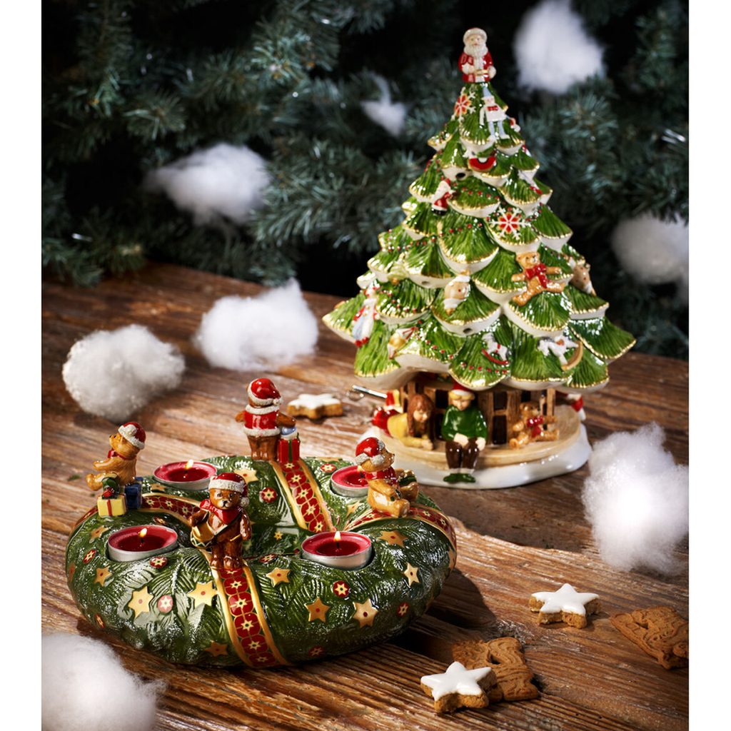 Homedesignshop.sk - Christmas Toys Memory hracia skrinka / svietnik,  vianočný stromček s deťmi, 30 cm, Villeroy & Boch - VILLEROY & BOCH -  Vianočné svietniky - Vianoce - Eshop s interiérovými doplnkami