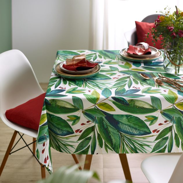 Homedesignshop.cz - Obrus ​​na stôl Fiona zelený 85x85cm, Sander - SANDER -  Obrusy - Bytový textil - Eshop s interierovými doplňky