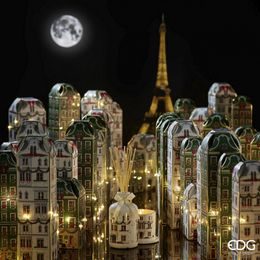 Vonná dekoratívna sviečka hviezda červená, 6,5 x 10,5 cm