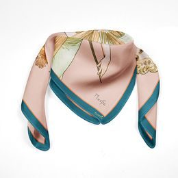 Hedvábný šátek Spring, Alfons Mucha