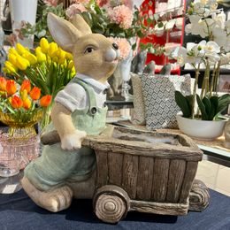 Velikonoční dekorace zajíc s trakařem obal na květiny hnědý, 41x20x41 cm