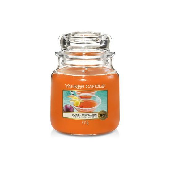 Yankee Candle Classic vonná svíčka Passion Fruit Martini, 411 g