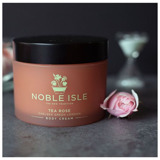 Noble Isle - Tělový krém Tea Rose 250ml