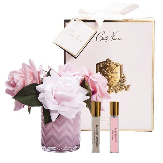 Côte Noire - Herringbone kytica 5 ruží s parfémami Pink Roses v ružovej váze