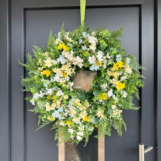 Jarní dekorace věnec na dveře jarní kvítí, 60-65 cm