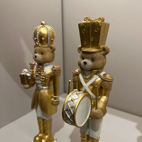 Vianočná dekorácia figúra medvedík vojak zlatý, 1ks, 7×8,5×25,5 cm