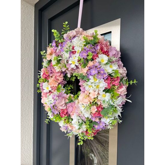 Jarní dekorace věnec na dveře jarní kvítí barevný, 48 cm