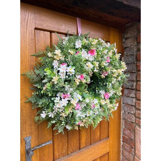 Jarní dekorace věnec na dveře jarní kvítí, 65-70cm