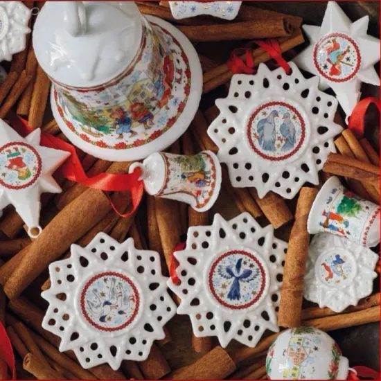 Vánoční porcelánová ozdoba zvonek Zpěváčci Christmas Sounds 5 cm, Rosenthal