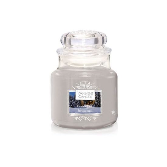 Yankee Candle Classic vonná sviečka Candlelit Cabin 104 g