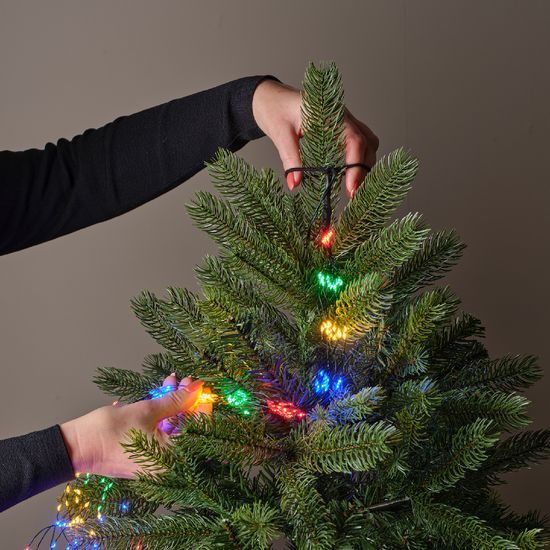 Vianočná svetelná reťaz farebná 672 LED, 210 cm