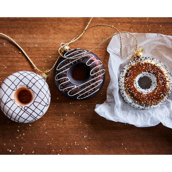 Vianočná sklenená ozdoba donut 1ks, 9x3,6x9,7 cm