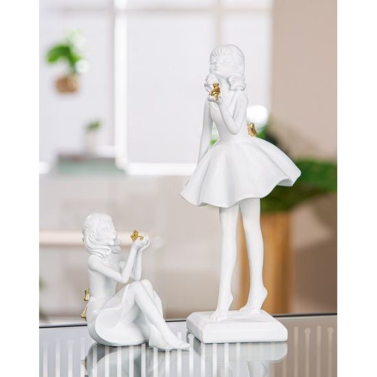 Dekorace figura děvčátko s žabkou bílá, 10,5x11x24 cm