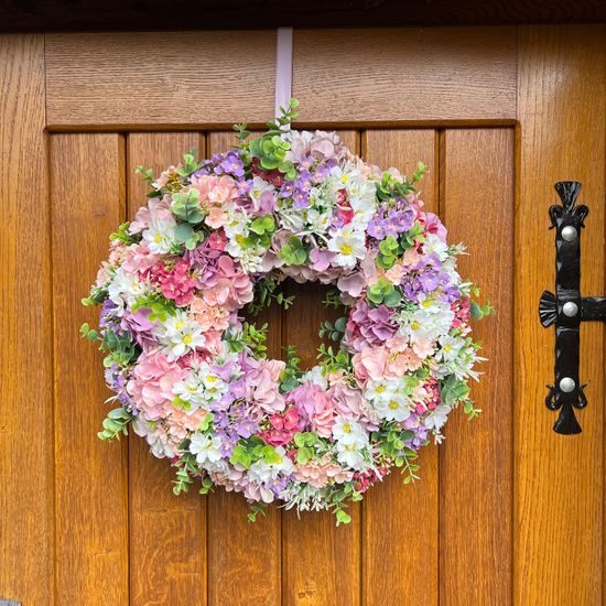 Jarní dekorace věnec na dveře jarní kvítí barevný, 48 cm