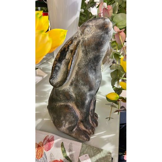 Velikonoční dekorace zajíc beton, šedá/zlatá, 20x16x37,5 cm