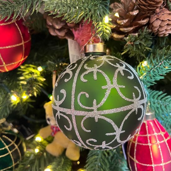 Vianočná sklenená ozdoba zelená s flitrami, 10 cm