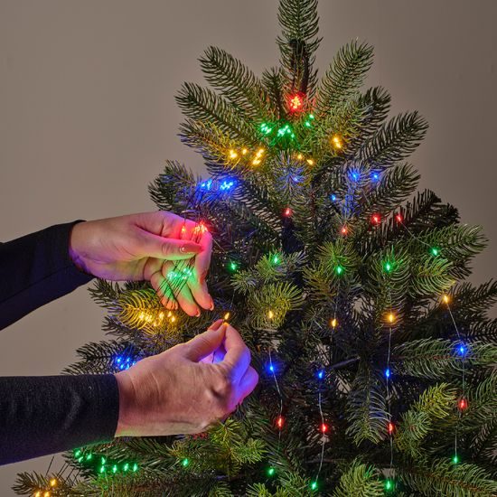 Vianočná svetelná reťaz farebná 672 LED, 210 cm